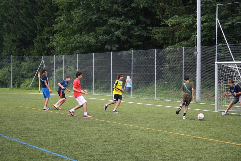 Village Camps International Summer Camp Leysin, Switzerland 2025-08-09 https://www.villagecamps.com/journals_admin/images/698-31-football (37).jpg